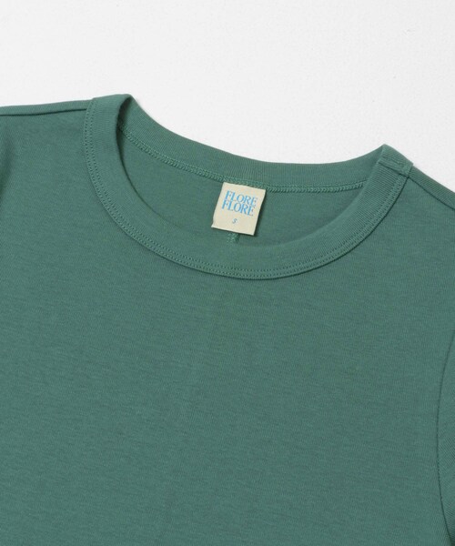 URBAN RESEARCH(アーバンリサーチ)の「FLORE FLORE CAR T-SHIRTS(Tシャツ/カットソー・レディース・WHITE/BLACK/OFF WHITE/EVERGREEN/STRAW/MULBERRY・S)」の21枚目の写真