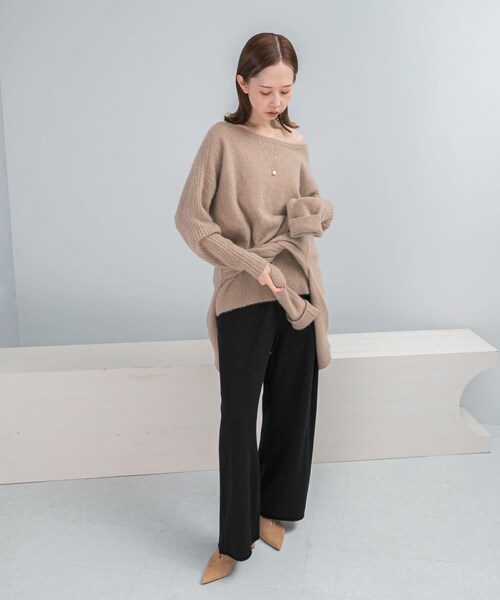 URBAN RESEARCH ROSSO（アーバンリサーチロッソ）の「エアリーニット2WAYネックプルオーバー（ニット/セーター・レディース・GRAY/BEIGE・Free）」の19枚目の写真