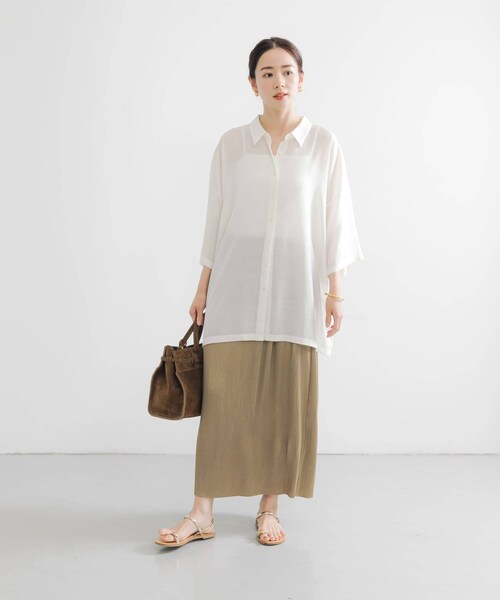 URBAN RESEARCH(アーバンリサーチ)の「サテンプリーツストレートラインスカート(スカート・レディース・BEIGE/KHAKI・FREE)」の10枚目の写真