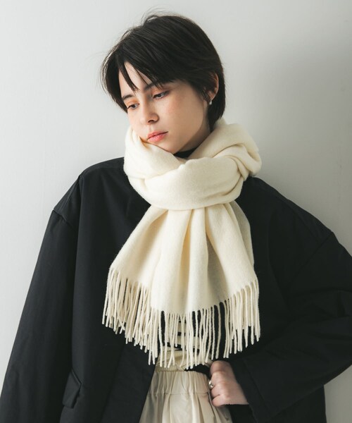 URBAN RESEARCH（アーバンリサーチ）の「ウールカシミヤストール（ストール/ショール・レディース・IVORY/RED/BEIGECHECK/GREENCHECK・-）」の9枚目の写真