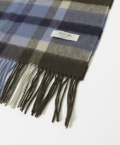URBAN RESEARCH Sonny Label（アーバンリサーチサニーレーベル）の「ウールカシミヤチェックワイドマフラー（マフラー・メンズ・ベージュ/グレー/カーキ/ネイビー・One）」の14枚目の写真