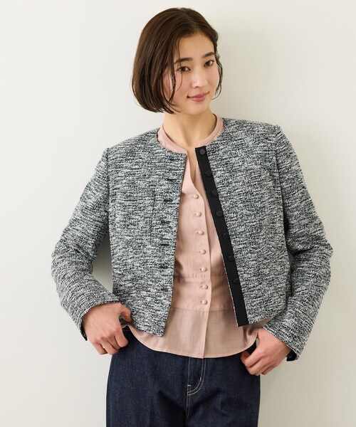 ROPE'(ロペ)の「ツイードノーカラージャケット(ノーカラージャケット・レディース・ブラック系/ターコイズ・36/38)」の14枚目の写真