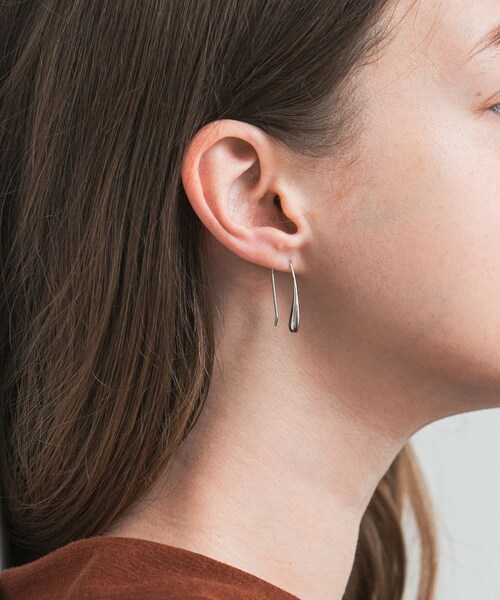 URBAN RESEARCH(アーバンリサーチ)の「decor『デコール』 DropHook Pierce(ピアス(両耳用)・レディース・SILVER・-)」の3枚目の写真