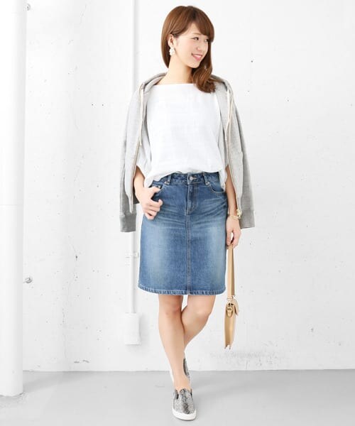 URBAN RESEARCH DOORS（アーバンリサーチドアーズ）の「デニムスカート（デニムスカート・レディース・ライトインディゴ/ダークインディゴ・36/38）」の11枚目の写真
