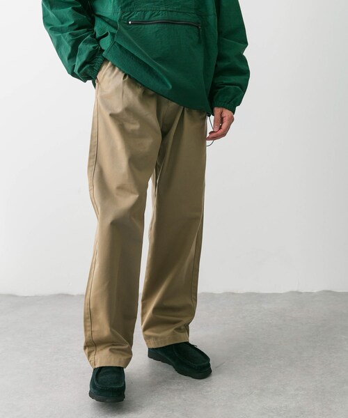 URBAN RESEARCH DOORS（アーバンリサーチドアーズ）の「『イージーケア』『速乾』2タックワイドチノパンツ（チノパンツ・メンズ・OFF/BEIGE/D.NAVY・M/L）」の22枚目の写真