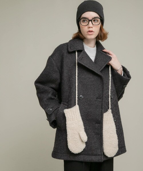 URBAN RESEARCH Sonny Label（アーバンリサーチサニーレーベル）の「ウールライクカーリーシャギーコクーンコート（テーラードジャケット・レディース・エクリュ/グレー/チャコール・FREE）」の3枚目の写真