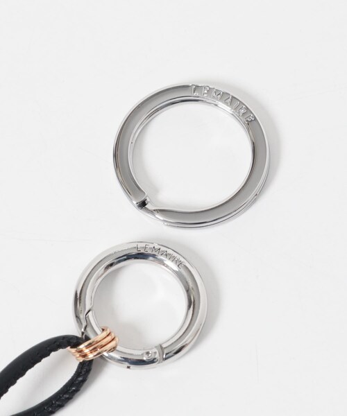 URBAN RESEARCH（アーバンリサーチ）の「LEMAIRE　PENDULUM CHARM（キーホルダー・レディース・HORNBEAM・-）」の5枚目の写真