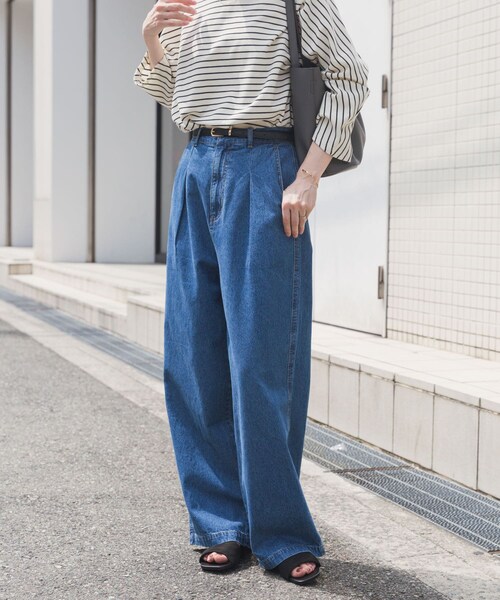 ITEMS URBANRESEARCH（アイテムズ アーバンリサーチ）の「ウエストタックデニムパンツ（デニムパンツ・レディース・BLU/IDG・S/M）」の4枚目の写真