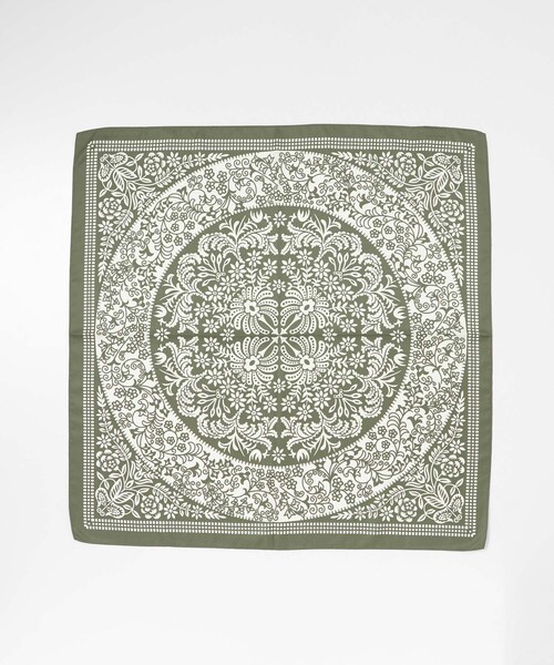 URBAN RESEARCH DOORS(アーバンリサーチドアーズ)の「ボタニカル柄スカーフ(バンダナ/スカーフ・レディース・GRAY/GREEN/ORANGE・One/one)」の10枚目の写真