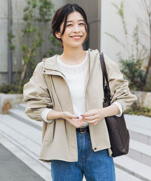 URBAN RESEARCH DOORS（アーバンリサーチドアーズ）の「撥水バックギャザーフードジャケット（テーラードジャケット・レディース・BEIGE/PINKBEIGE/NAVY・Free）」の19枚目の写真