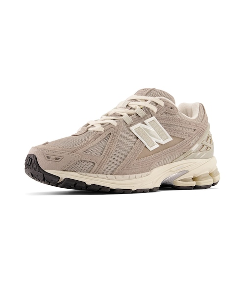 ADAM ET ROPE'（アダムエロペ）の「MENS【New Balance】M1906R（スニーカー・メンズ・ブラック/グレー・26.0/27.0/28.0）」の5枚目の写真