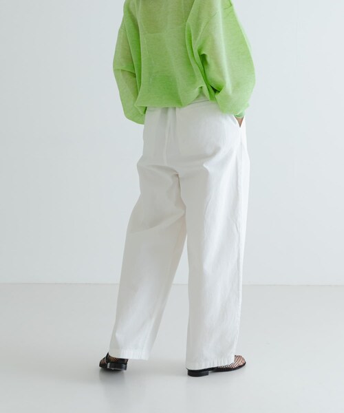 URBAN RESEARCH（アーバンリサーチ）の「『3サイズ展開』チノイージーパンツ（チノパンツ・レディース・BEIGE/OFF・38/40/36）」の15枚目の写真