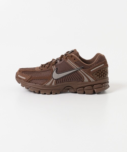 URBAN RESEARCH(アーバンリサーチ)の「NIKE ズームボメロ 5 GLD(スニーカー・レディース・F BN/M BRO/S RD/V GRR・23.5/24/24.5/25)」の8枚目の写真