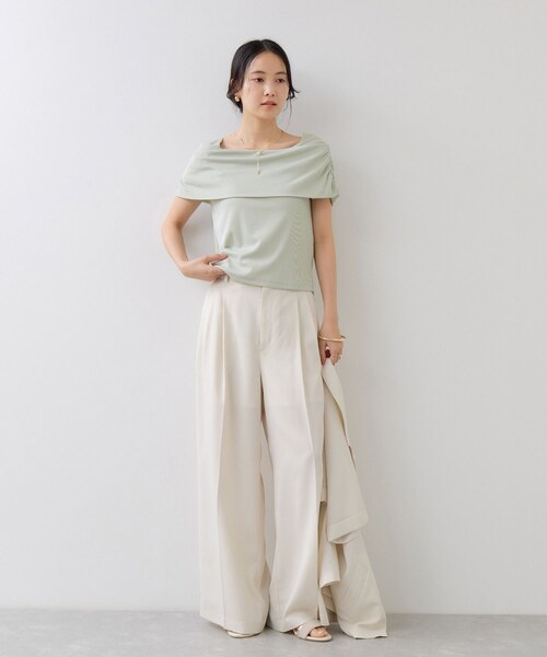 VIS(ビス)の「サイドギャザーオフショルダーカットソー/接触冷感(Tシャツ/カットソー・レディース・キナリ/ダークブラウン/ライトグリーン/レッド・F)」の17枚目の写真