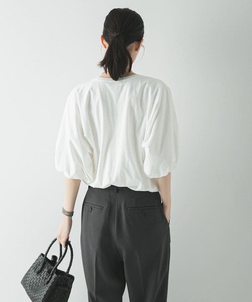 URBAN RESEARCH(アーバンリサーチ)の「バルーンカットソー(Tシャツ/カットソー・レディース・OFF WHITE/BLACK・Free)」の8枚目の写真