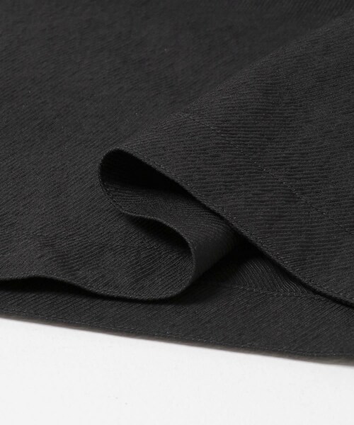 URBAN RESEARCH ROSSO（アーバンリサーチロッソ）の「UVカットストレートタックスカート（スカート・レディース・GREIGE/BLACK・36/38）」の15枚目の写真