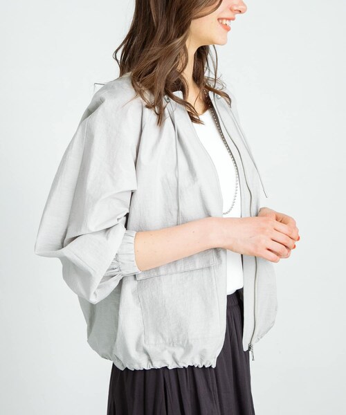 URBAN RESEARCH Sonny Label（アーバンリサーチサニーレーベル）の「ノーカラーギャザーブルゾン（ブルゾン・レディース・ブラック/ライトグレー/アイボリー・FREE）」の3枚目の写真