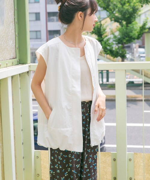 ITEMS URBANRESEARCH（アイテムズ アーバンリサーチ）の「バルーンベスト（ベスト・レディース・WHT/BLK・FREE）」の5枚目の写真