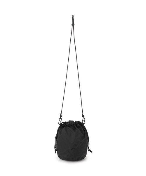 ADAM ET ROPE'(アダムエロペ)の「【J'aDoRe・店舗限定】【Speedo(スピード)】ボヤージュウォータープルーフパースバッグ / 撥水(ショルダーバッグ・レディース・ブラック・F)」の11枚目の写真
