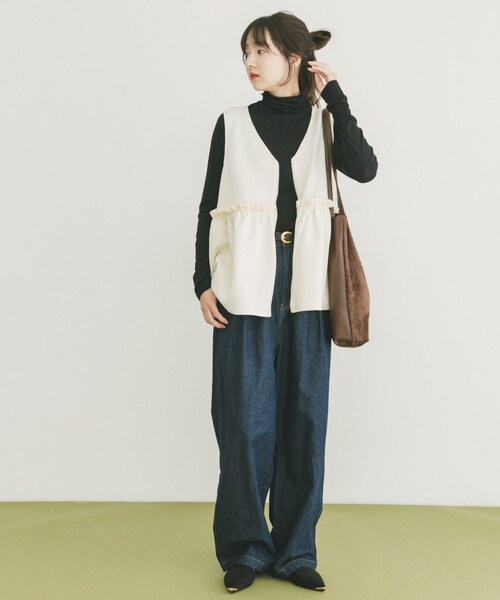 ITEMS URBANRESEARCH（アイテムズ アーバンリサーチ）の「リブタートルネックカットソー（Tシャツ/カットソー・レディース・OFF/BLK/MTD・FREE）」の17枚目の写真