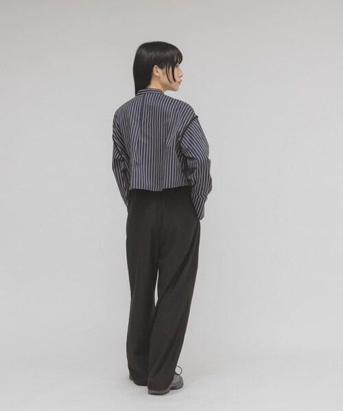 KBF（ケイビーエフ）の「ヘムデザインクロップドシャツ（シャツ/ブラウス・レディース・CREAM st/NAVY st・one）」の8枚目の写真