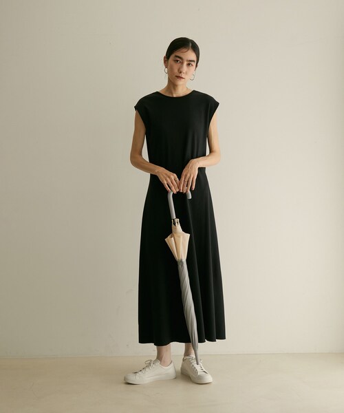 ADAM ET ROPE'（アダムエロペ）の「【SALONオリジナル】ベルドームアンブレラ（ツートンカラー）（長傘・レディース・グレー/ベージュ/カーキ・F）」の8枚目の写真