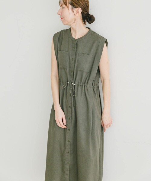 ITEMS URBANRESEARCH（アイテムズ アーバンリサーチ）の「ウエストドロストノースリワンピース（ワンピース・レディース・NVY/GRN/L.BRN・FREE）」の17枚目の写真
