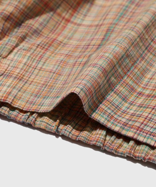 ADAM ET ROPE'（アダムエロペ）の「【Cale/カル】cotton ikat check SH BL（シャツ/ブラウス・メンズ・イエロー・3/4）」の10枚目の写真