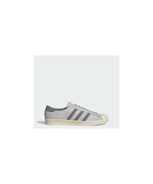 adidas(アディダス)の「スーパースター ビンテージ / Superstar Vintage(シューズ・メンズ・グレー・22.0cm/22.5cm/23.0cm/23.5cm/24.0cm/24.5cm/25.0cm/25.5cm/26.0cm/26.5cm/27.0cm/27.5cm/28.0cm/28.5cm/29.0cm/29.5cm/30.0cm/30.5cm/31.0cm/31.5cm/32.0cm)」の17枚目の写真