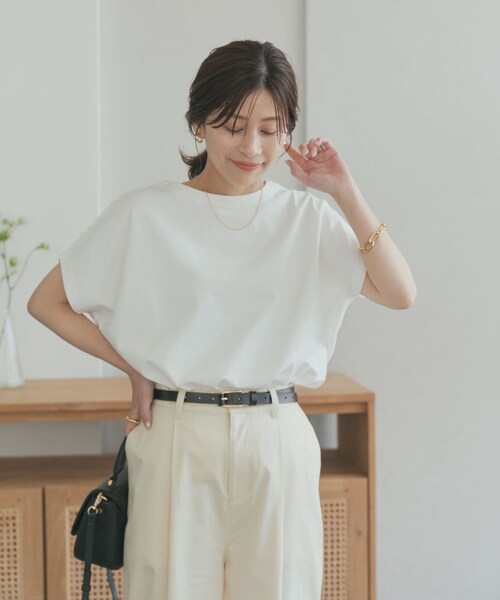 URBAN RESEARCH DOORS(アーバンリサーチドアーズ)の「『UR TECH ひやサラクール』ドライコットンボートネックプルオーバー(Tシャツ/カットソー・レディース・MUSTARD/OFF/PINK/BLUE/NAVY/GRN/TOP GRAY・M)」の16枚目の写真