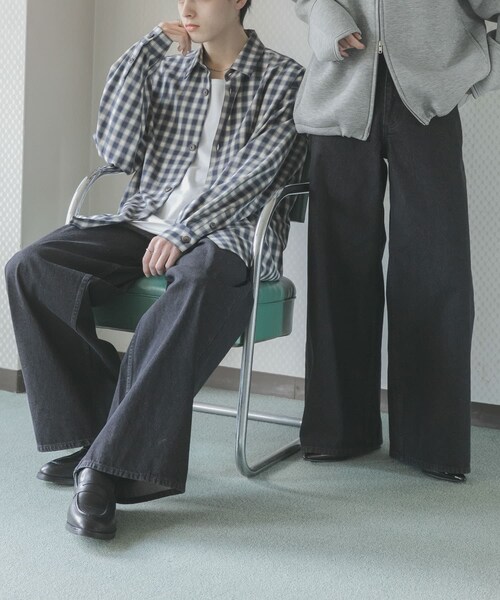 SENSE OF PLACE by URBAN RESEARCH（センスオブプレイスバイアーバンリサーチ）の「『一部WEB限定カラー』『ユニセックス』ヴィンテージライクデニムワイドパンツ（デニムパンツ・メンズ・BLACK/D.INDIGO/L.KHAKI/OW BLACK/ONE WASH・M/L/XL）」の16枚目の写真