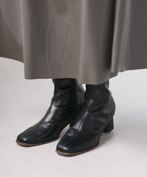 ROPE' PICNIC(ロペピクニック)の「ラインリフトベーシックブーツ(ブーツ・レディース・ブラック/ダークブラウン系・23.0/23.5/24.0/24.5)」の7枚目の写真