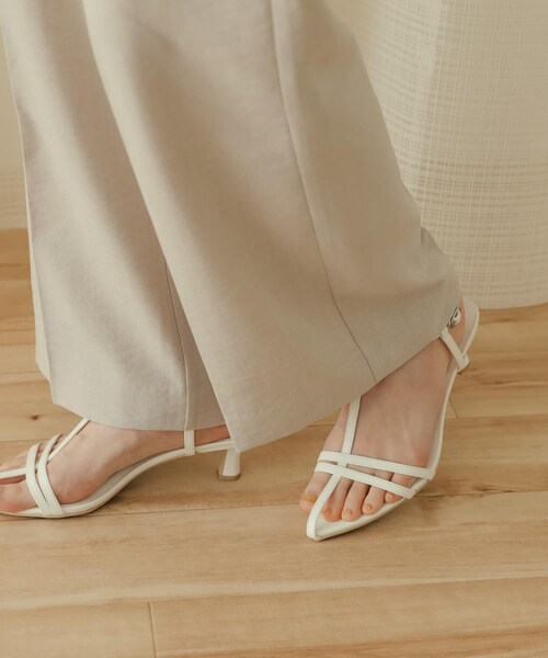 SENSE OF PLACE by URBAN RESEARCH(センスオブプレイスバイアーバンリサーチ)の「ポインテッドナローストラップサンダル(サンダル・レディース・BLACK/WHITE/SILVER・S/M/L)」の10枚目の写真