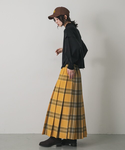 SENSE OF PLACE by URBAN RESEARCH（センスオブプレイスバイアーバンリサーチ）の「『一部WEB限定カラー』ストレッチショルダータックセーター（ニット/セーター・レディース・OFF WHITE/GRAY/MOCHA/RED/YELLOW/BLACK/BLUE・one/One）」の21枚目の写真