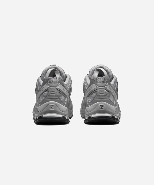 Saturdays NYC(サタデーズ ニューヨークシティ )の「SALOMON XA PRO 3D(スニーカー・レディース・ライトグレー・26.0/27.0/28.0)」の8枚目の写真