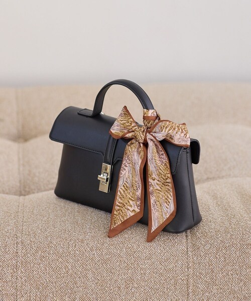 VIS（ビス）の「ナロースカーフ（バンダナ/スカーフ・レディース・ホワイト/オフホワイト/ブラウン・F）」の6枚目の写真