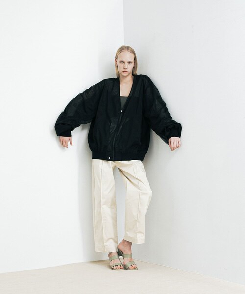 LAATO（ラート）の「organdy blouson（ブルゾン・レディース・インク/クリーム・FREE）」の21枚目の写真