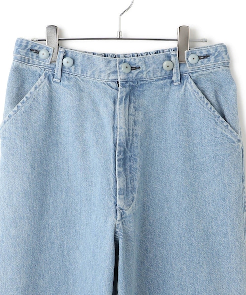 ADAM ET ROPE'(アダムエロペ)の「【KURO for SALON(クロ)】別注EASY TUCK DENIM LIGHT INDIGO / デニムパンツ(デニムパンツ・レディース・サックス・0/1)」の11枚目の写真