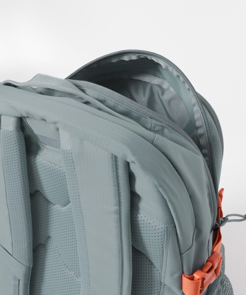 URBAN RESEARCH DOORS(アーバンリサーチドアーズ)の「patagonia REFUGIO DAY PACK 30L(バックパック/リュック・メンズ・WSTO/BLK/BLSG/SMDB・One)」の15枚目の写真