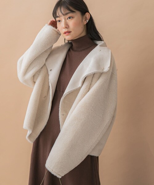 URBAN RESEARCH ROSSO（アーバンリサーチロッソ）の「『WEB/一部店舗限定』リバーシブルファーブルゾン（ブルゾン・レディース・IVORY/BLACK・FREE）」の6枚目の写真