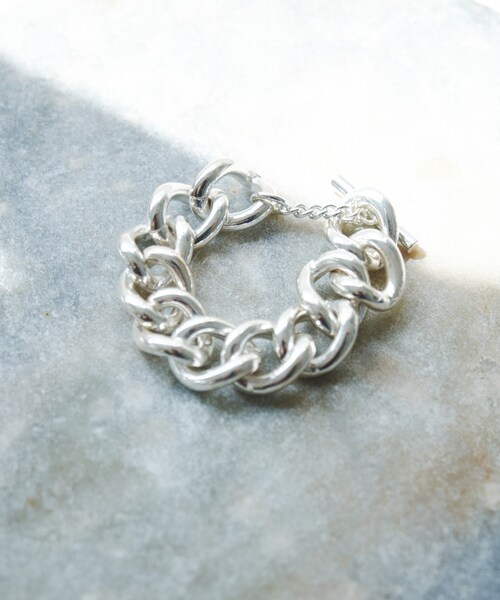 URBAN RESEARCH ROSSO（アーバンリサーチロッソ）の「in mood　BIG CURB -bracelet（ブレスレット・レディース・sv・-）」の2枚目の写真