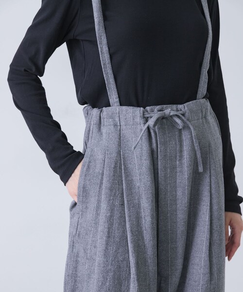 かぐれ（カグレ）の「HAVERSACK　C/Lピンストライプサロペットパンツ（サロペット/オーバーオール・レディース・Top grey・0）」の11枚目の写真