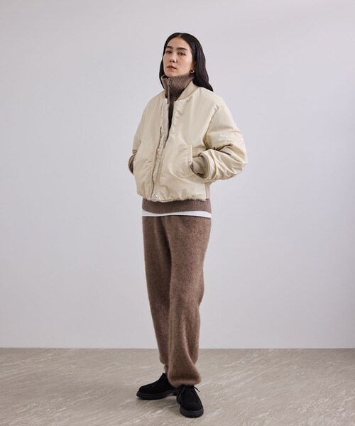 ADAM ET ROPE'(アダムエロペ)の「リバーシブルMA-1(MA-1・レディース・キナリ/オリーブ・F)」の6枚目の写真