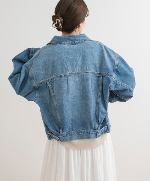 URBAN RESEARCH DOORS（アーバンリサーチドアーズ）の「Levi’s　90s TRUCKER（デニムジャケット・レディース・ライトインディゴ/ブラック・S）」の14枚目の写真