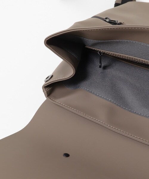 SENSE OF PLACE by URBAN RESEARCH(センスオブプレイスバイアーバンリサーチ)の「GASTON LUGA Splash 2.0-14(バックパック/リュック・メンズ・BLACK/TAUPE/BROWN・One)」の15枚目の写真