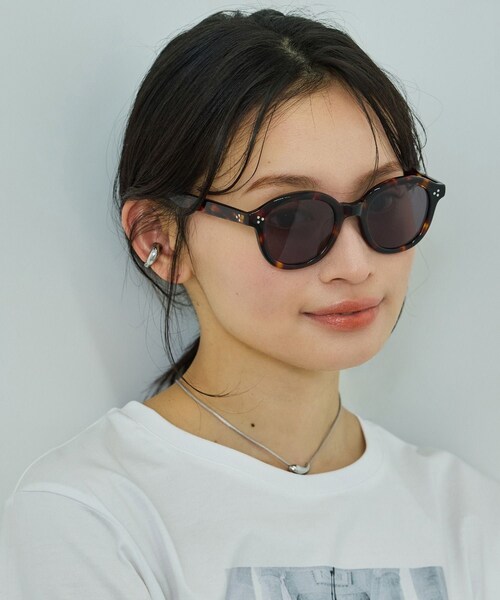 ROPE'（ロペ）の「【WEB・一部店舗限定】ボストンフレームUVカットグラス/ケースセット（サングラス・レディース・ブラック/ダークブラウン・F）」の4枚目の写真