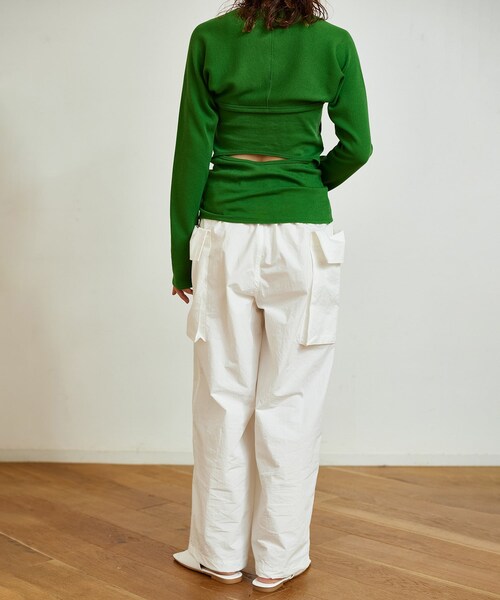 ADAM ET ROPE'(アダムエロペ)の「【公式サイト・実店舗限定】【PHEENY】Smooth ensemble(アンサンブル・レディース・ブラック/グリーン・F)」の5枚目の写真