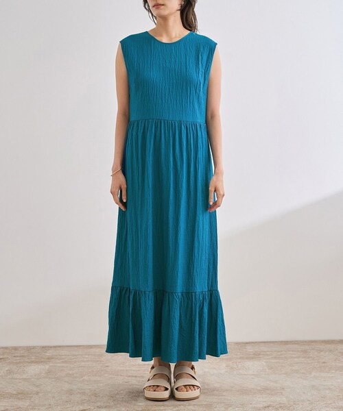 ROPE'（ロペ）の「【WEB・一部店舗限定】バックシャンティアードワンピース/洗える（ワンピース・レディース・ブラック/ターコイズ・F）」の11枚目の写真