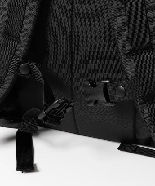 URBAN RESEARCH（アーバンリサーチ）の「GREGORY　キャンパスデイM（バックパック/リュック・メンズ・BLACK・-）」の6枚目の写真