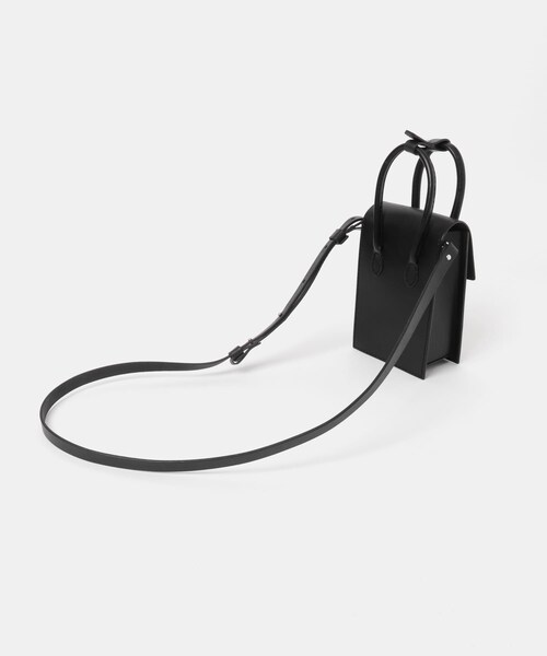 URBAN RESEARCH（アーバンリサーチ）の「Hender Scheme　essence hand bag tall（ショルダーバッグ・メンズ・BROWN/BLACK/GREEN・-）」の6枚目の写真